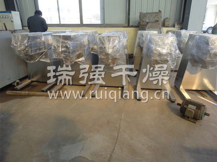 YK系列摇摆式颗粒机